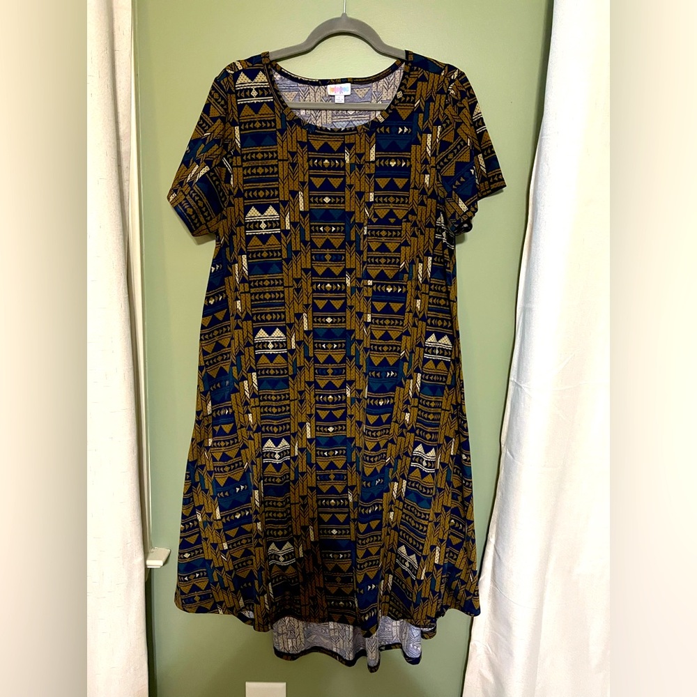 Lularoe Carly with front pocket; Large